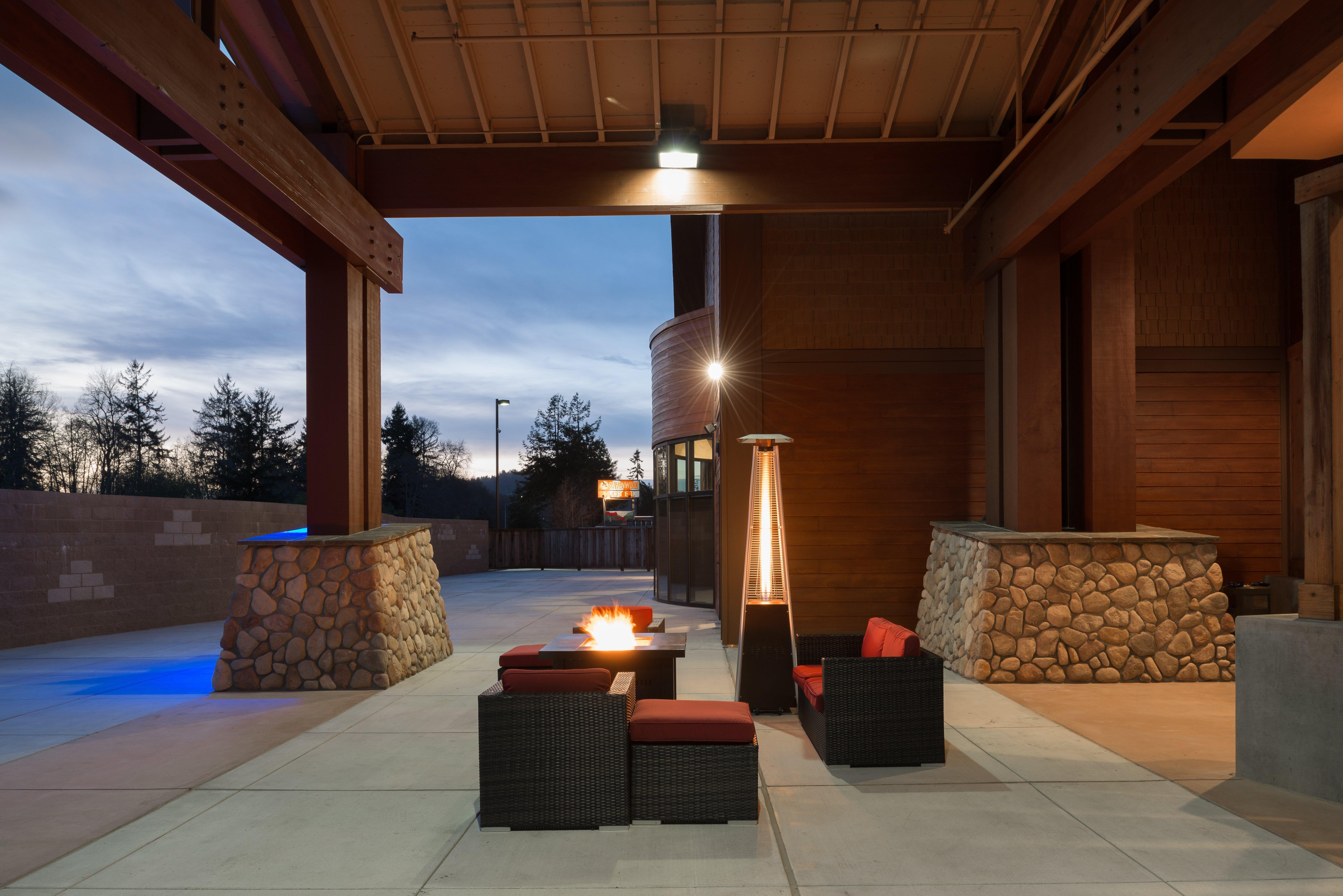 Holiday Inn Express Klamath - Redwood Ntl Pk Area By Ihg Ngoại thất bức ảnh