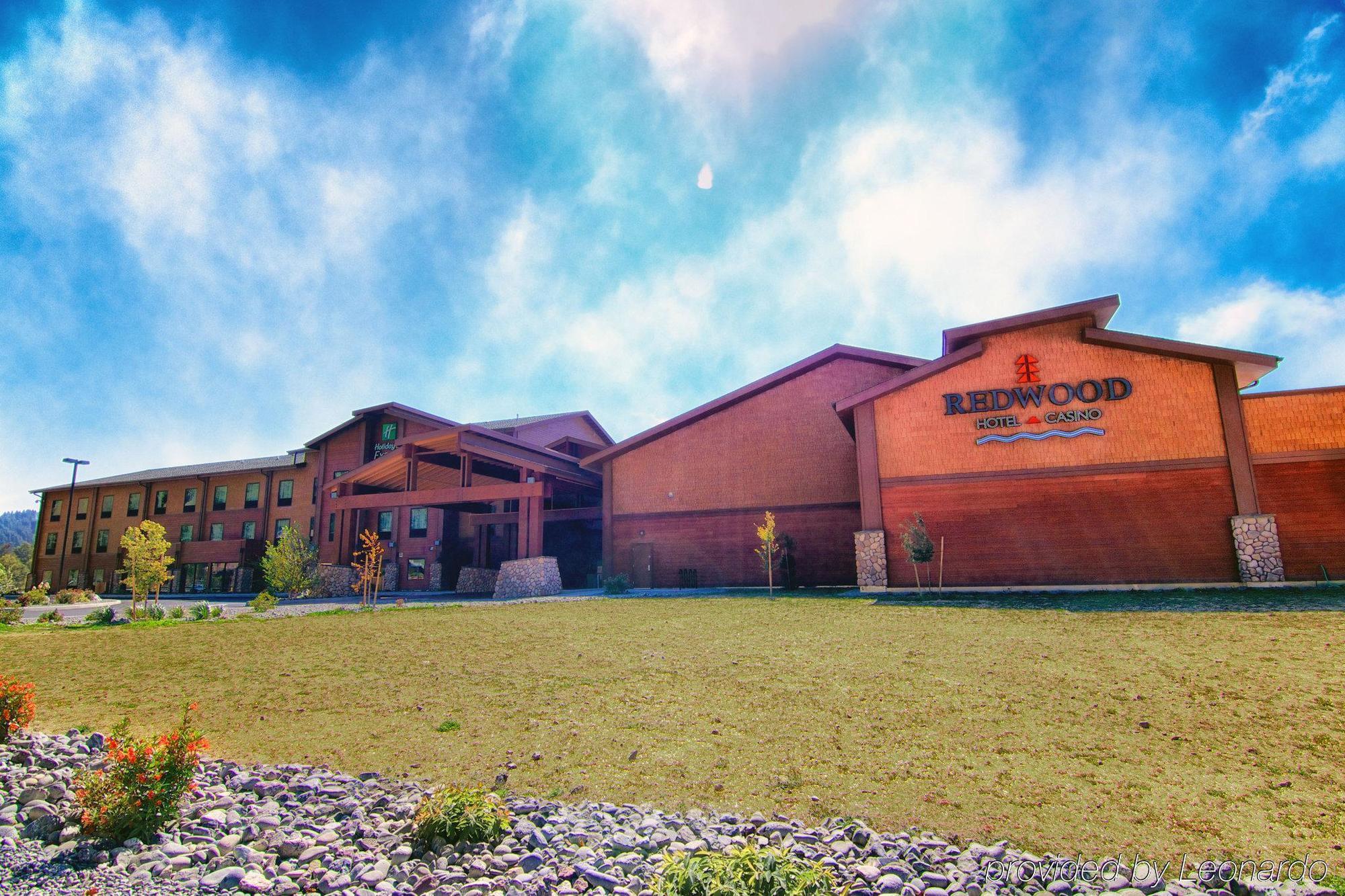Holiday Inn Express Klamath - Redwood Ntl Pk Area By Ihg Ngoại thất bức ảnh